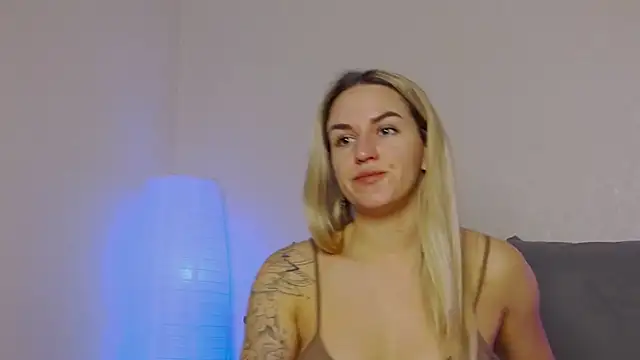 SofiJames online show from 12/06/24, 06:04