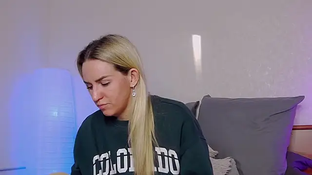 SofiJames online show from 12/14/24, 06:13