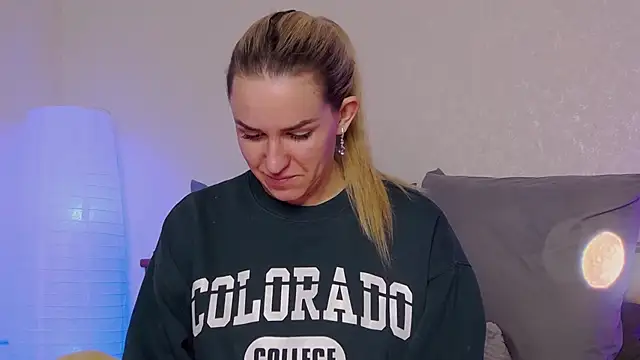 SofiJames online show from 12/14/24, 09:29