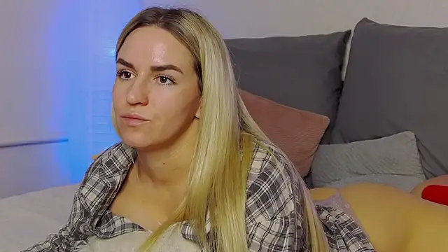 SofiJames online show from 12/17/24, 09:17