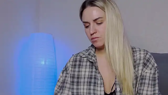 SofiJames online show from 12/21/24, 09:01