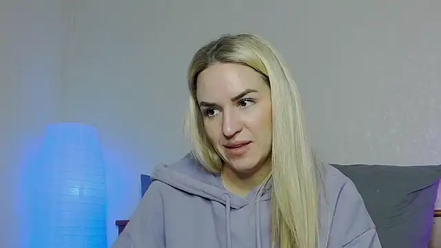 SofiJames online show from 01/07/25, 06:16