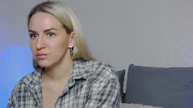 SofiJames online show from 01/15/25, 06:12