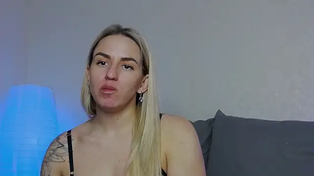 SofiJames online show from 01/30/25, 10:19