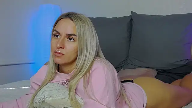 SofiJames online show from 10/01/25, 07:03