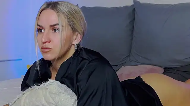 SofiJames online show from 10/08/25, 06:55