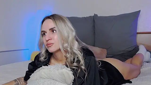 SofiJames online show from 12/03/25, 06:54