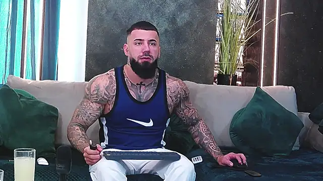 masterkingofmusclee online show from 01/06/25, 08:46