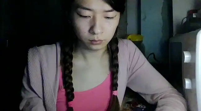 CarlyJoy online show from 01/30/25, 03:51