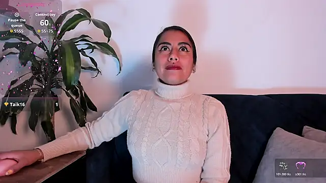 Snapshot of im_amber chatting on 11/06/25, 01:45 im amber online show from 11/06/25, 01:45