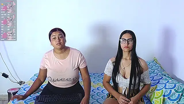 Snapshot of violeta_rous chatting on 11/12/25, 08:41 violeta rous online show from 11/12/25, 08:41