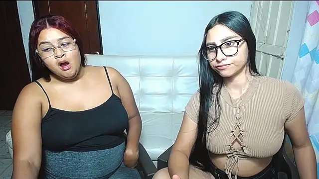 Snapshot of violeta_rous chatting on 04/08/26, 03:06 violeta rous online show from 04/08/26, 03:06
