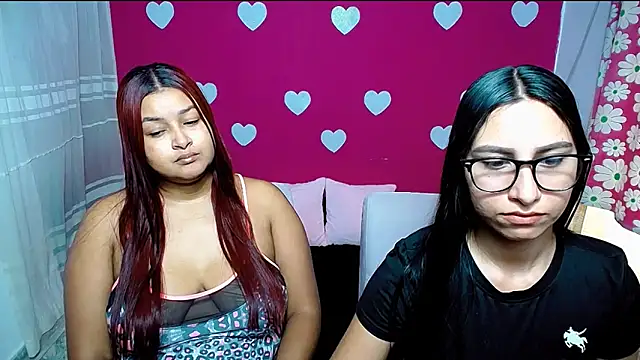 Snapshot of violeta_rous chatting on 05/25/26, 01:17 violeta rous online show from 05/25/26, 01:17