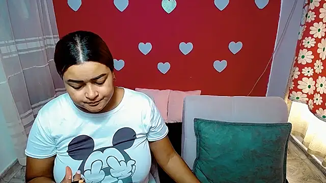 Snapshot of violeta_rous chatting on 06/03/26, 03:06 violeta rous online show from 06/03/26, 03:06