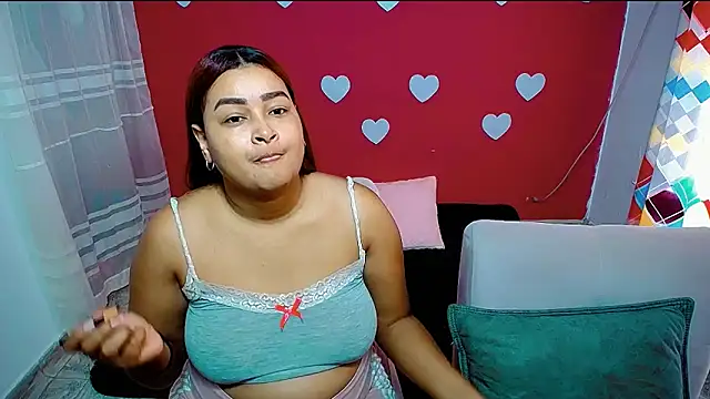 Snapshot of violeta_rous chatting on 06/12/26, 03:33 violeta rous online show from 06/12/26, 03:33