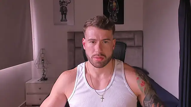 Snapshot of paul_rogerr chatting on 11/23/25, 05:13 paul rogerr online show from 11/23/25, 05:13