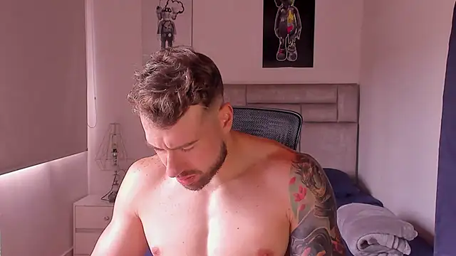 Snapshot of paul_rogerr chatting on 11/30/25, 05:06 paul rogerr online show from 11/30/25, 05:06