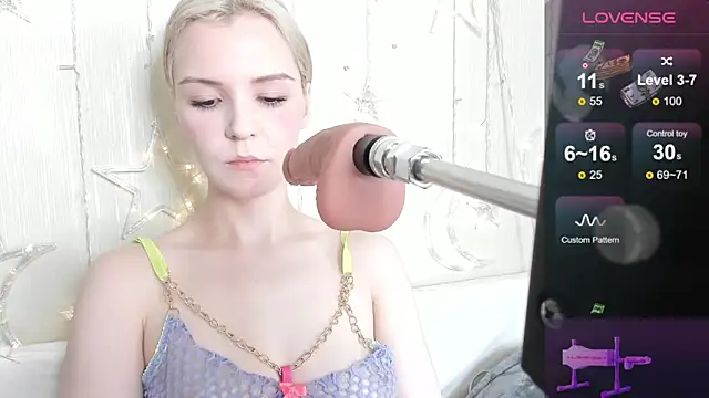 Kaya Devis online show from 04/29/26, 04:49