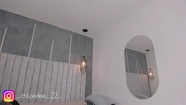 chloe d online show from 12/30/24, 10:53