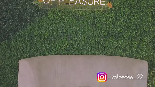 chloe d online show from 10/02/25, 12:45