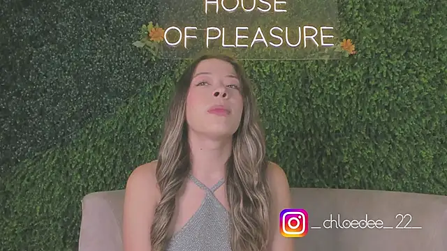 chloe d online show from 10/06/25, 12:24