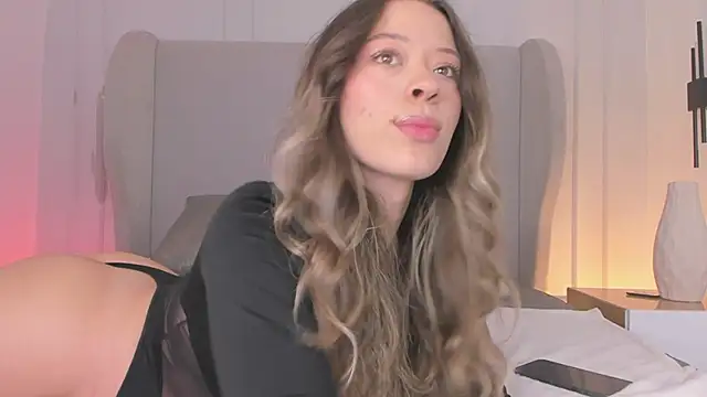 Snapshot of chloe_d chatting on 11/15/25, 12:45 chloe d online show from 11/15/25, 12:45