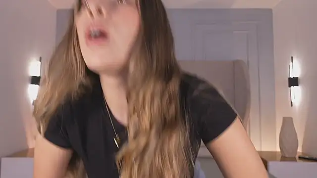 chloe d online show from 07/20/26, 03:36