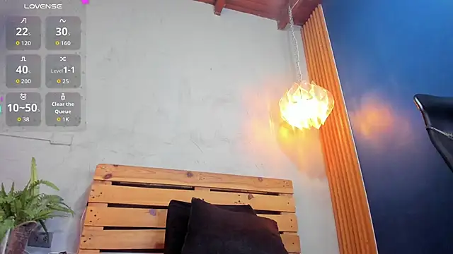 Snapshot of sofiaa_ebony chatting on 09/23/25, 08:01 sofiaa ebony online show from 09/23/25, 08:01