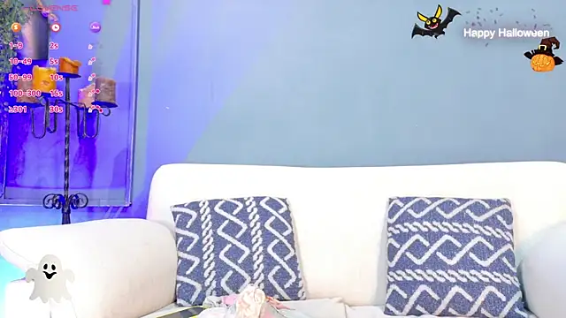 Snapshot of sofiaa_ebony chatting on 10/15/25, 01:11 sofiaa ebony online show from 10/15/25, 01:11