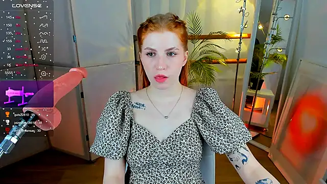 Snapshot of Mira__Blush chatting on 01/17/25, 11:51 Mira  Blush online show from 01/17/25, 11:51