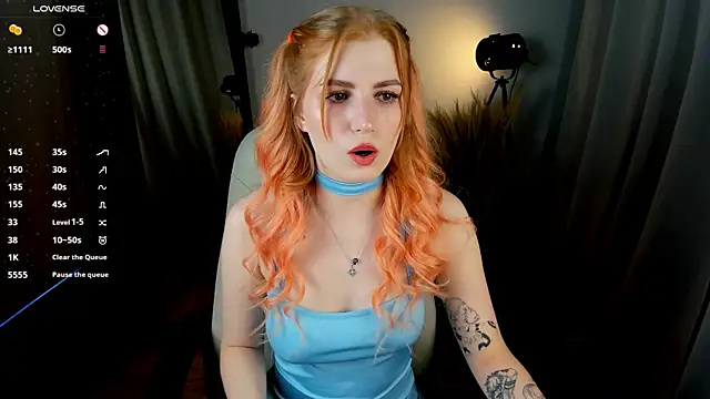 Snapshot of Mira__Blush chatting on 02/15/25, 11:47 Mira  Blush online show from 02/15/25, 11:47