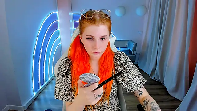 Snapshot of Mira__Blush chatting on 02/28/25, 01:47 Mira  Blush online show from 02/28/25, 01:47