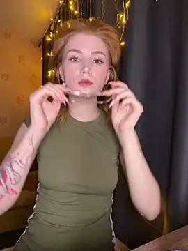 Snapshot of Mira__Blush chatting on 03/07/25, 05:38 Mira  Blush online show from 03/07/25, 05:38