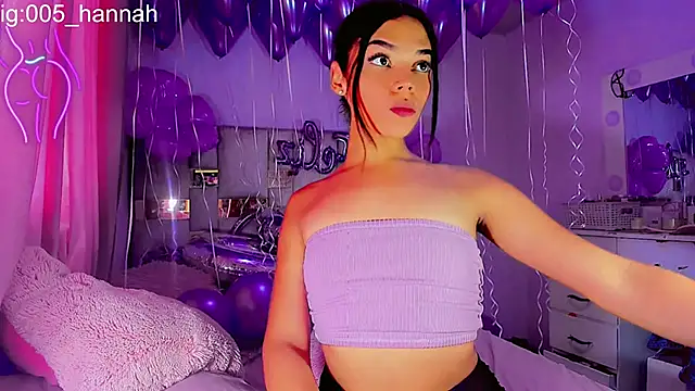 Hannahsmit online show from 10/22/25, 12:38