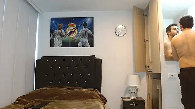 omarmohammedhot2 online show from 01/24/25, 03:02