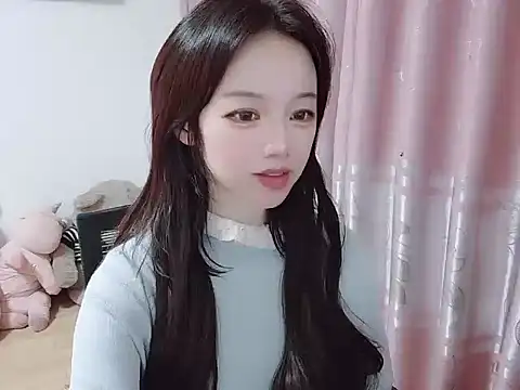 wwcc123 online show from 10/22/25, 03:23