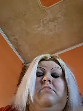 ducicsajsziii online show from 11/02/25, 10:39