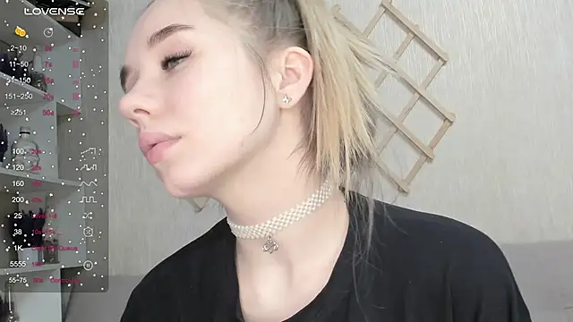 AutoBaby online show from 10/31/25, 07:20