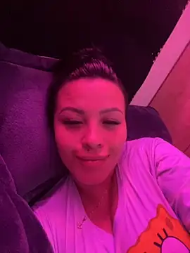 sexyyykloee online show from 10/10/25, 11:59