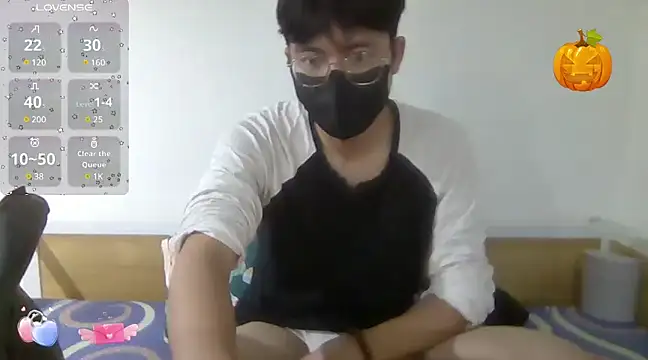 Gwencloudy online show from 03/17/25, 09:01