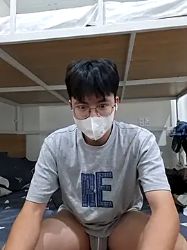 Gwencloudy online show from 07/04/26, 02:12