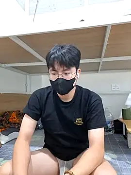 Gwencloudy online show from 07/19/26, 01:37