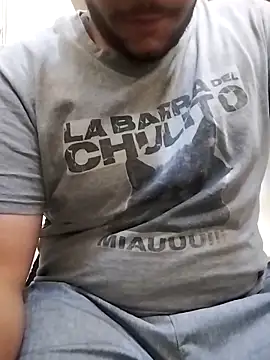 Snapshot of Fouzi1234bhm chatting on 11/01/25, 01:46 Fouzi1234bhm online show from 11/01/25, 01:46