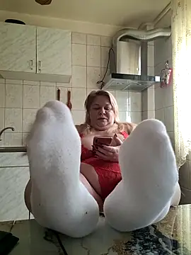 Snapshot of AriannaMilf chatting on 10/06/25, 08:12 AriannaMilf online show from 10/06/25, 08:12