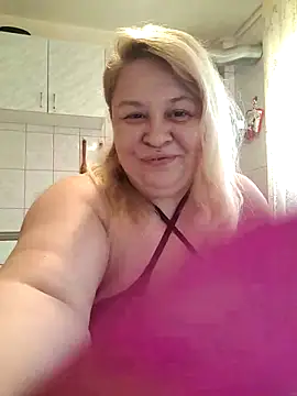 Snapshot of AriannaMilf chatting on 10/11/25, 06:23 AriannaMilf online show from 10/11/25, 06:23