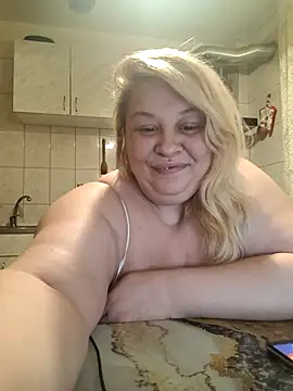 Snapshot of AriannaMilf chatting on 10/26/25, 10:04 AriannaMilf online show from 10/26/25, 10:04