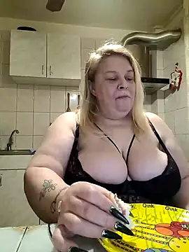 Snapshot of AriannaMilf chatting on 11/13/25, 08:08 AriannaMilf online show from 11/13/25, 08:08