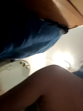 Snapshot of bruna_safadinhaa chatting on 11/15/25, 02:46 bruna safadinhaa online show from 11/15/25, 02:46