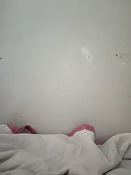 Snapshot of bruna_safadinhaa chatting on 11/22/25, 03:22 bruna safadinhaa online show from 11/22/25, 03:22