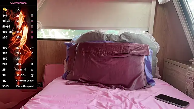 barbiegirl66 online show from 09/21/25, 07:10